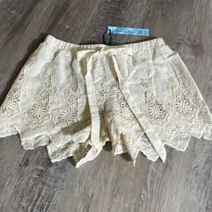SOLITAIRE SWIM LACE SHORTS COVER UP